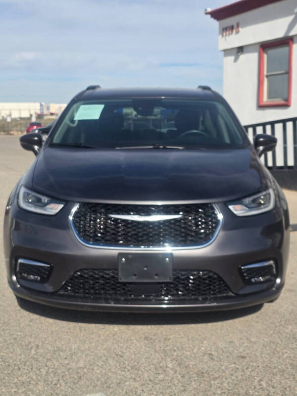 2022 Chrysler Pacifica Touring L