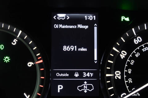 2021 Lexus LX 570 Three-Row