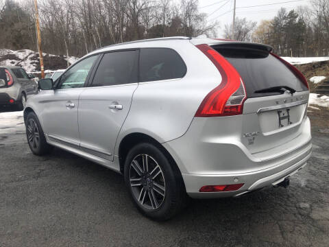 2017 Volvo XC60 T5 Dynamic