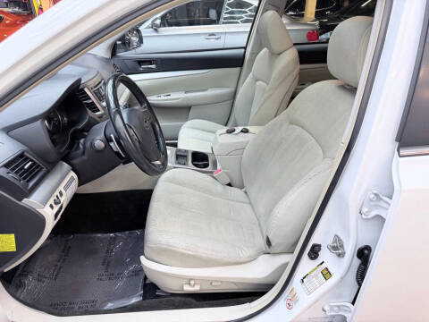 2012 Subaru Outback 2.5i Premium