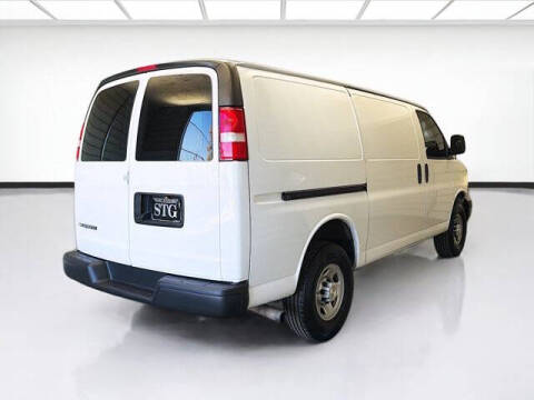 2022 Chevrolet Express 2500