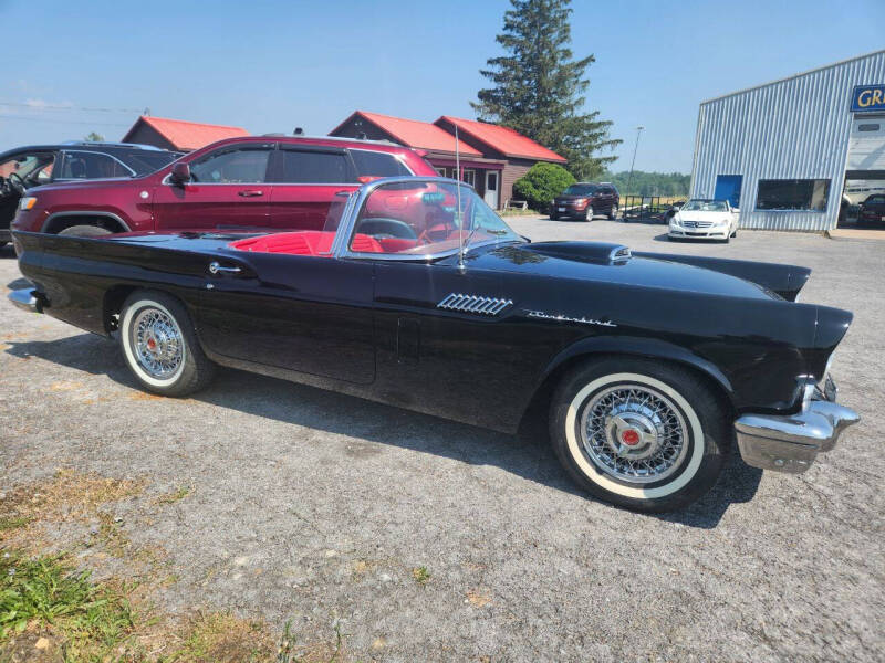 1957 Ford Thunderbird