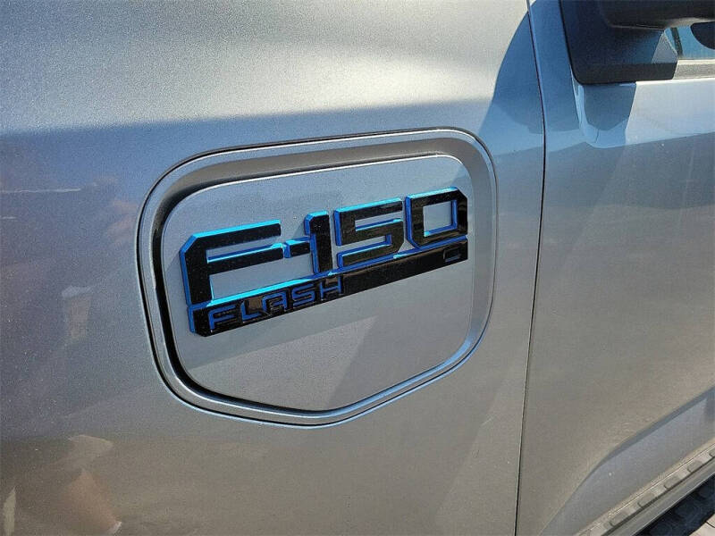 2025 Ford F-150 Lightning Flash