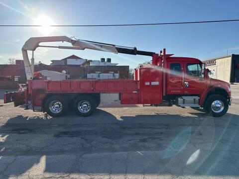 2005 Freightliner M2 106