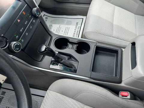 2015 Toyota Camry LE