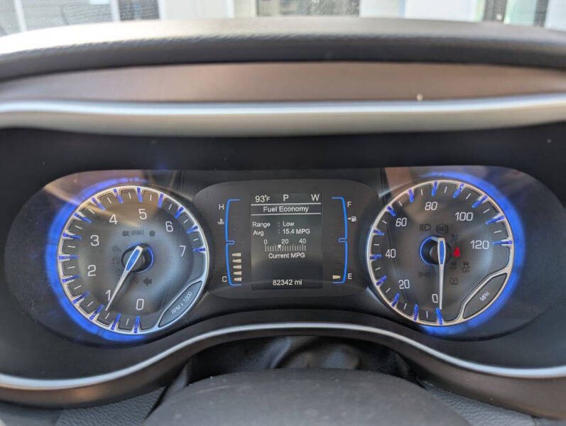 2017 Chrysler Pacifica Touring-L