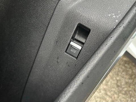 2024 Audi Q8 e-tron quattro Premium Plus