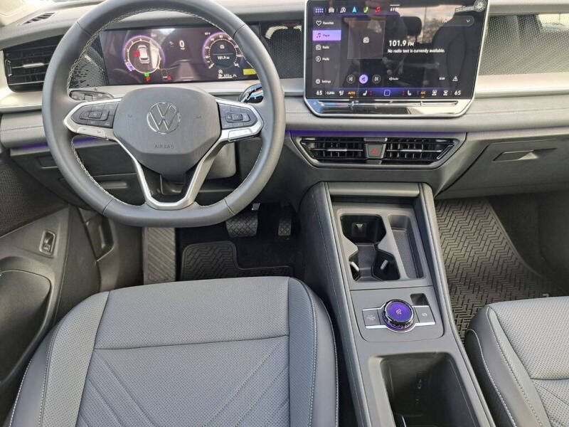 2025 Volkswagen Tiguan SE 4Motion