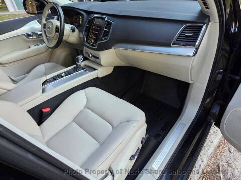 2018 Volvo XC90 T6 Momentum