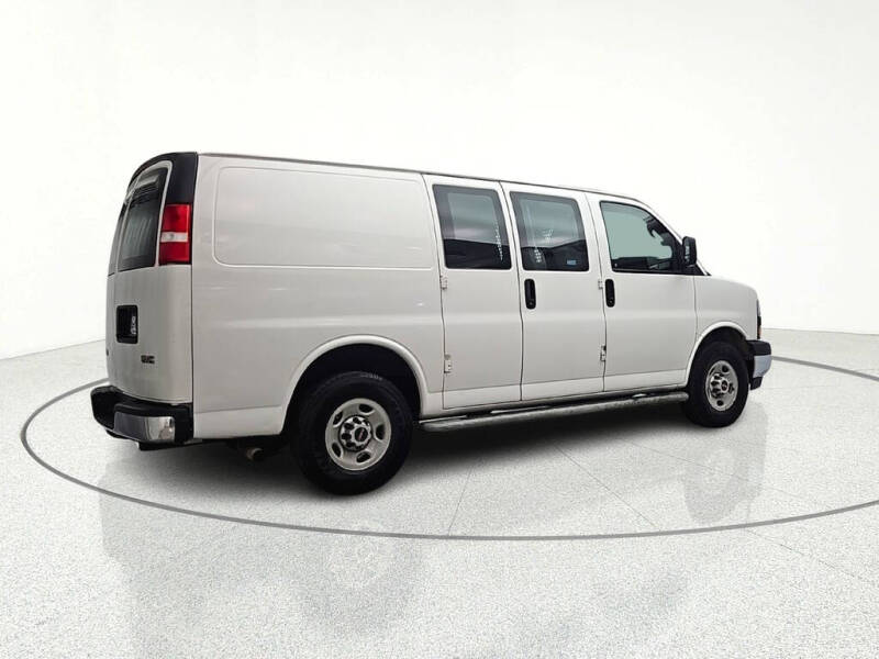 2020 GMC Savana 2500