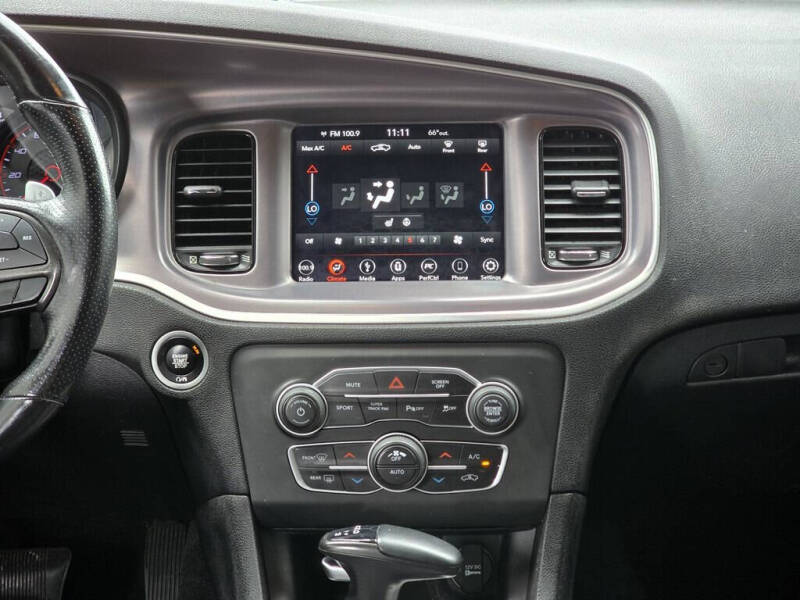 2019 Dodge Charger SXT