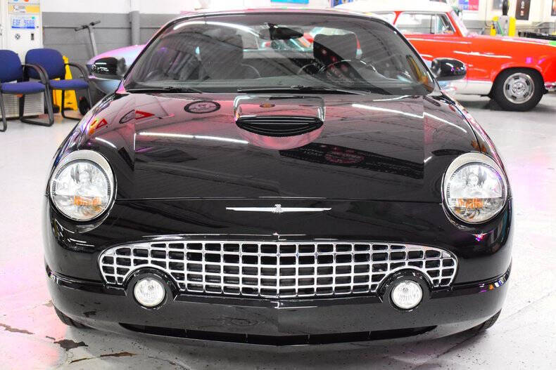 2002 Ford Thunderbird Deluxe