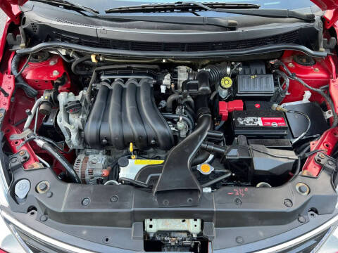 2012 Nissan Versa 1.8 S