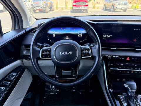 2024 Kia Carnival SX
