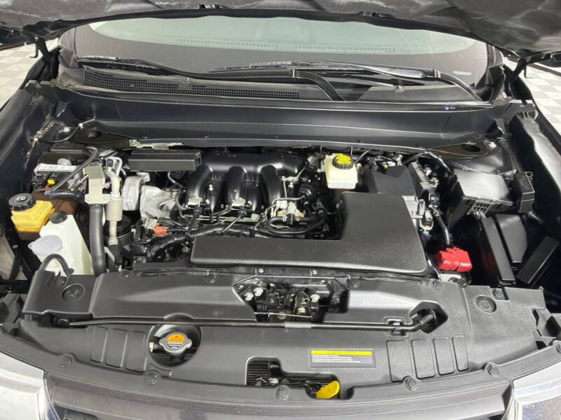2020 Nissan Pathfinder SV