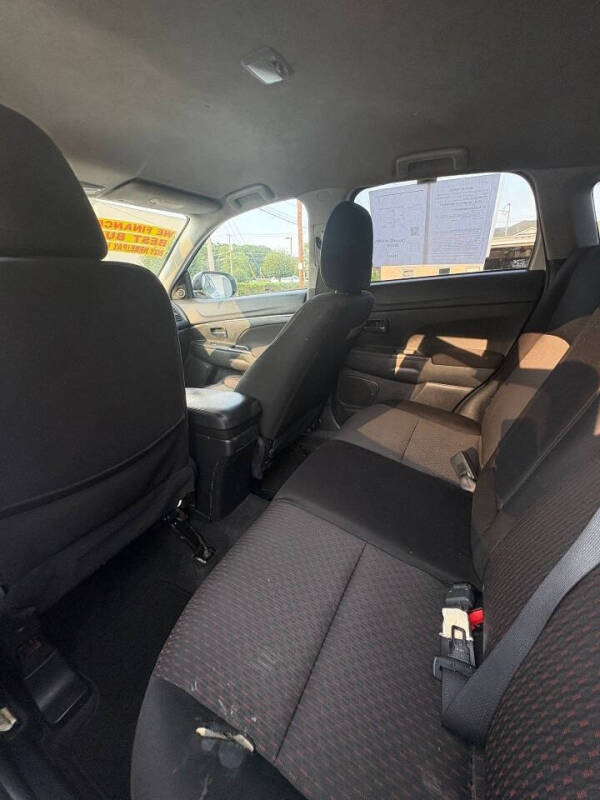 2018 Mitsubishi Outlander Sport LE