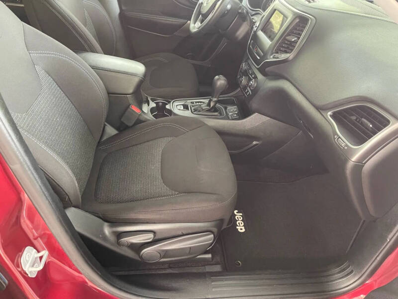 2019 Jeep Cherokee Latitude