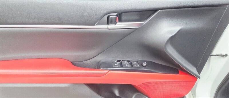 2019 Toyota Camry XSE