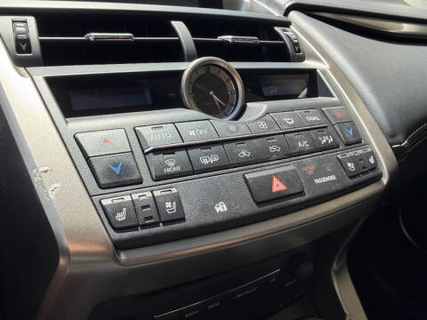2017 Lexus NX 200t