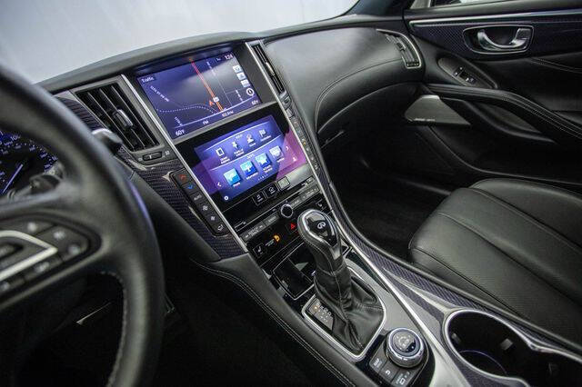 2017 Infiniti Q60 Red Sport 400