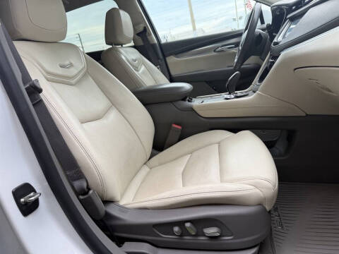 2017 Cadillac XT5 Premium Luxury