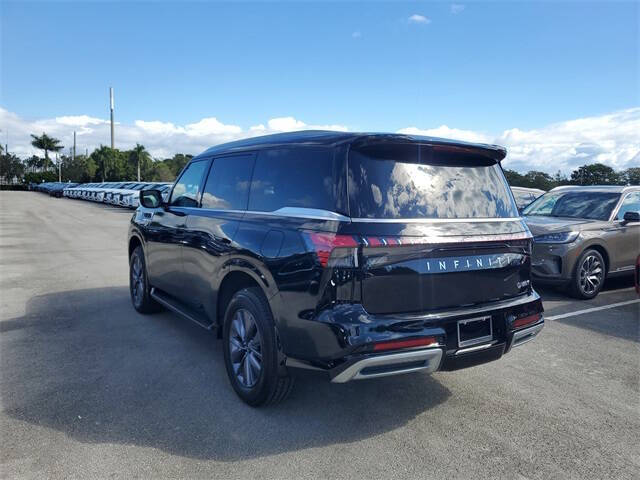 2026 Infiniti QX80 Pure