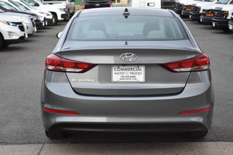 2018 Hyundai Elantra SEL photo 6