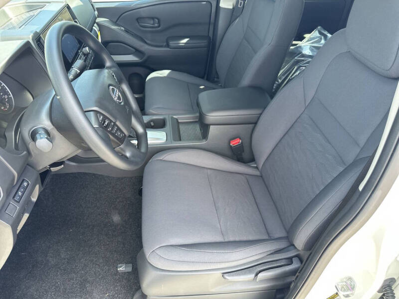 2025 Nissan Frontier S