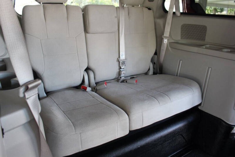 2011 Dodge Grand Caravan Crew