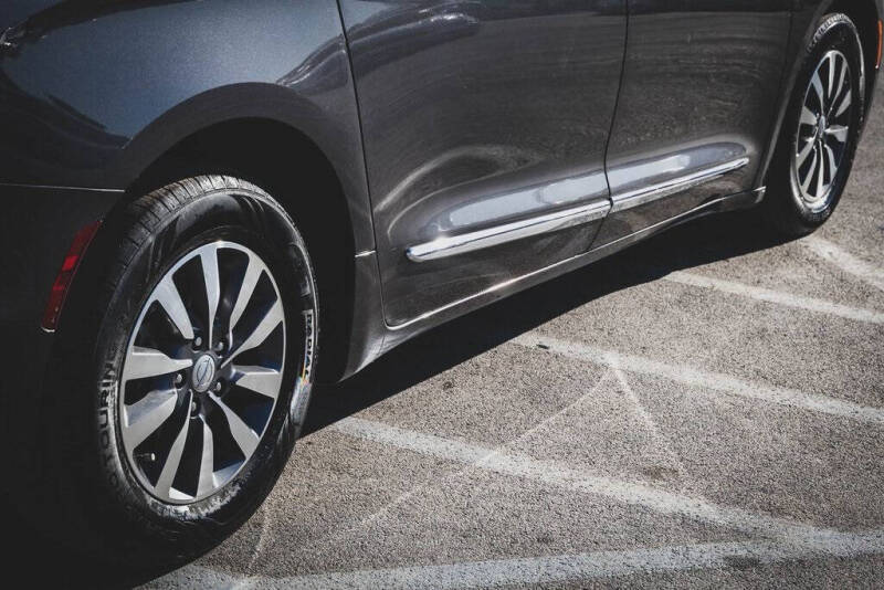 2020 Chrysler Pacifica Touring L Plus