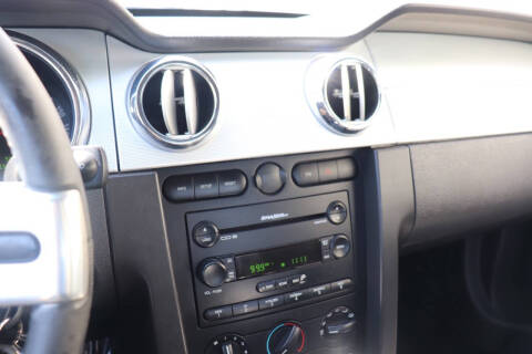 2005 Ford Mustang GT Premium