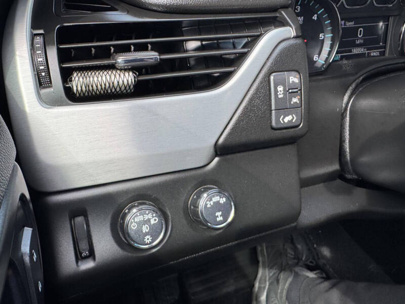 2020 GMC Yukon XL SLT