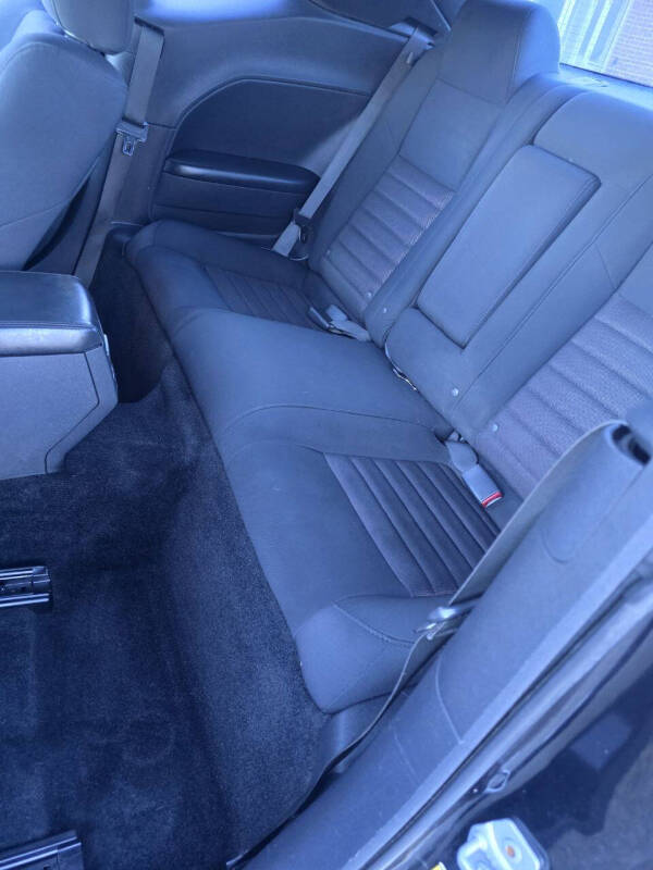 2009 Dodge Challenger SE