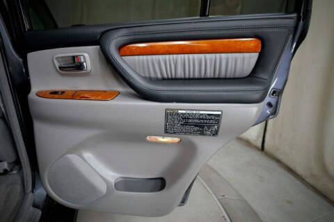 2005 Lexus LX 470