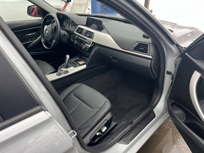 2016 BMW 3 Series 320i xDrive