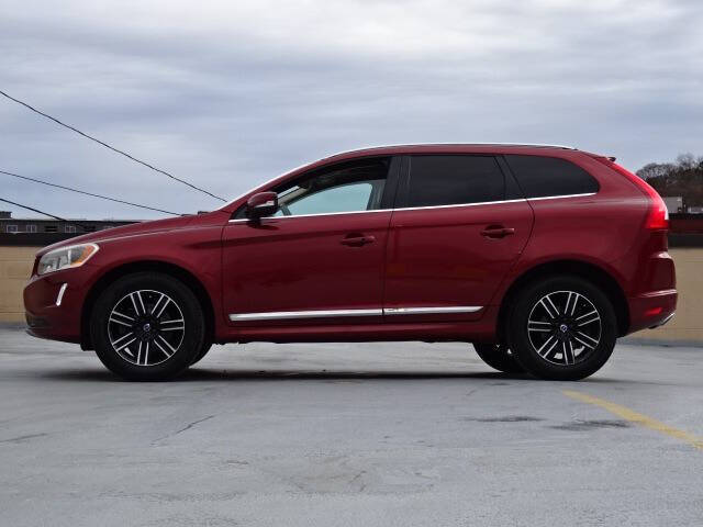 2016 Volvo XC60 T6 Drive-E R-Design Platinum