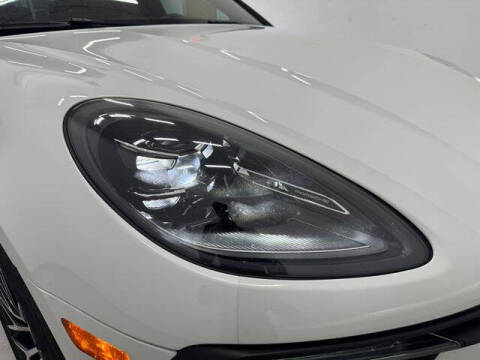 2022 Porsche Macan S