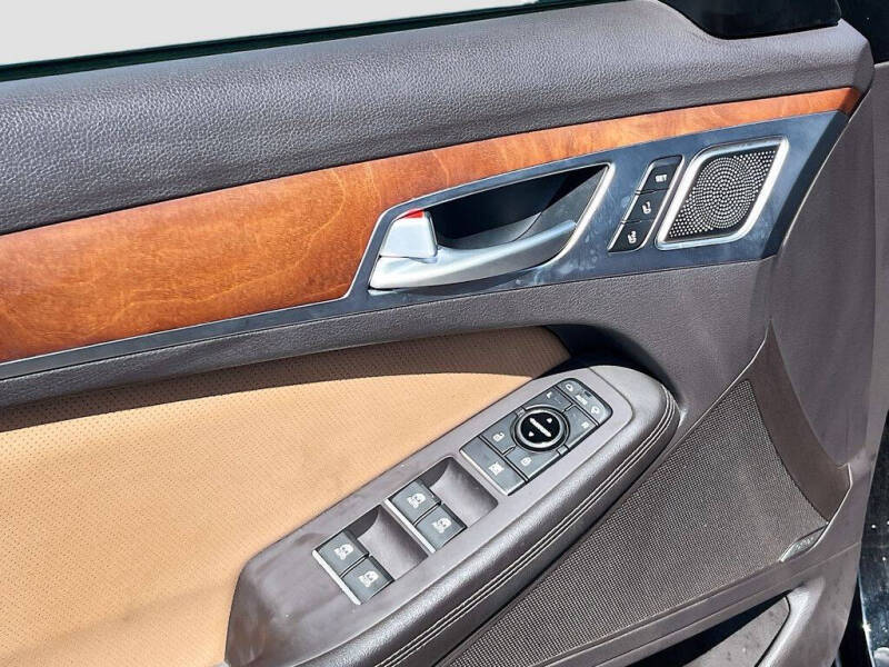 2020 Genesis G80