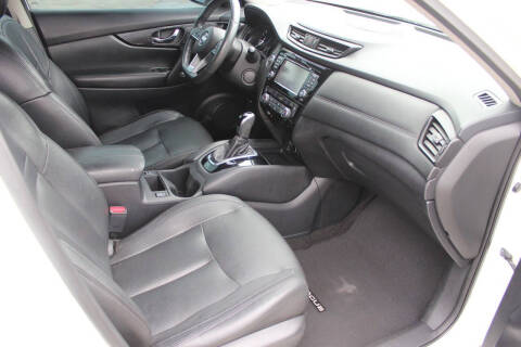 2017 Nissan Rogue SL