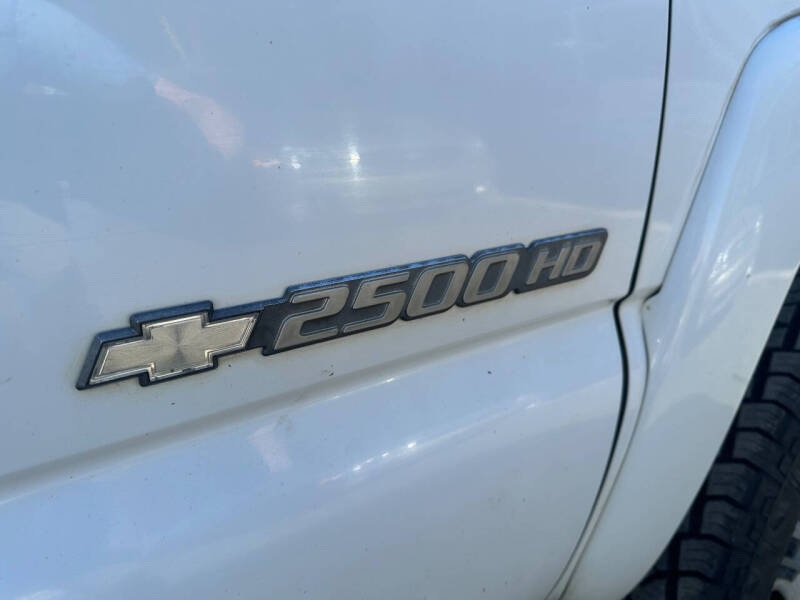 2004 Chevrolet Silverado 2500HD Work Truck