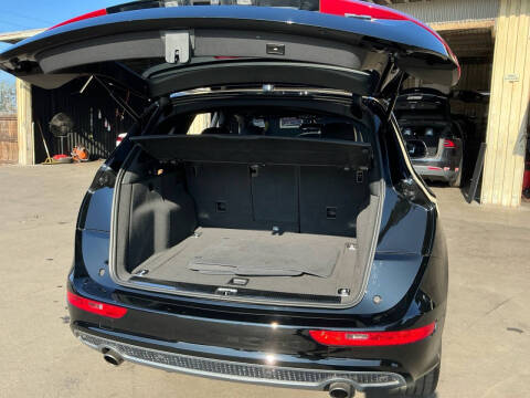 2011 Audi Q5 3.2 quattro Premium Plus