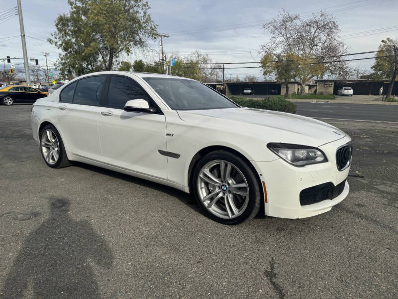 2014 BMW 7 Series 750i's photo