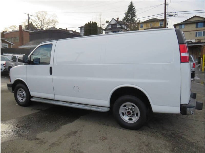 2016 GMC Savana 2500