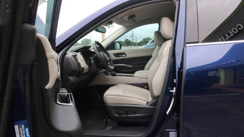 2022 Nissan Pathfinder SL