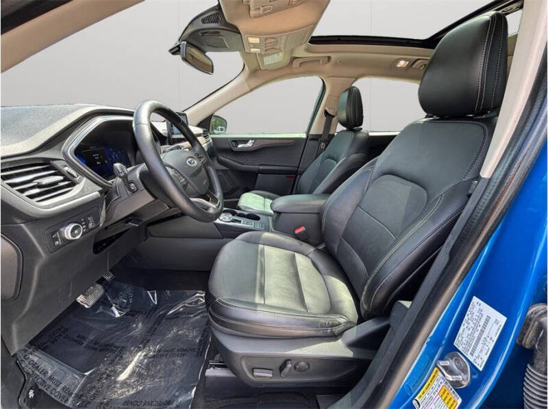 2020 Ford Escape Hybrid Titanium