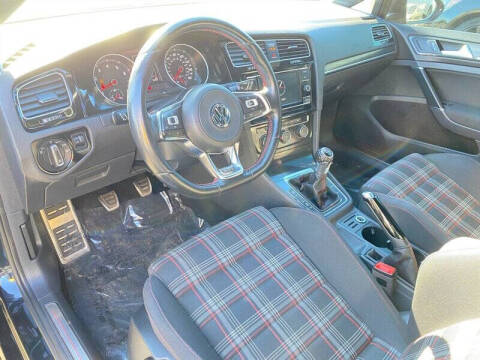 2018 Volkswagen Golf GTI S