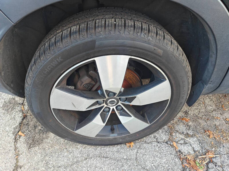 2019 Volvo XC40 T5 Momentum