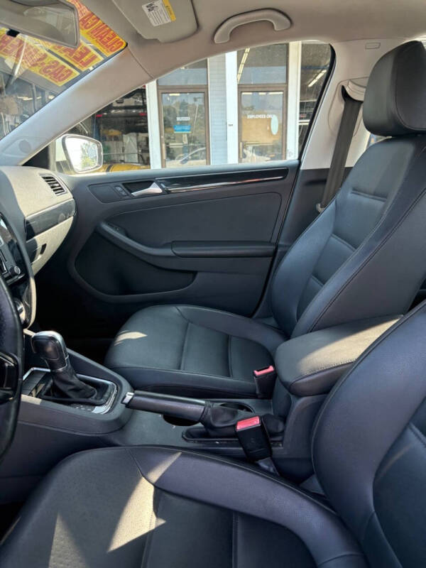 2016 Volkswagen Jetta 1.8T SEL