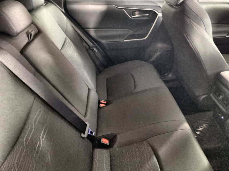 2024 Toyota RAV4 Hybrid SE