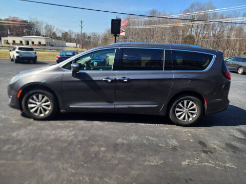 2018 Chrysler Pacifica Touring L